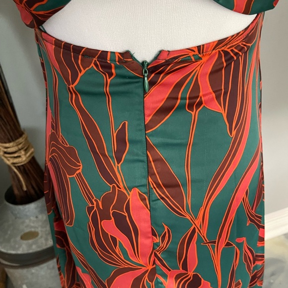 House of Harlow 1960 Satin Maxi Floral Dress Spaghetti Straps Open Back Sash XS - Picture 5 of 13